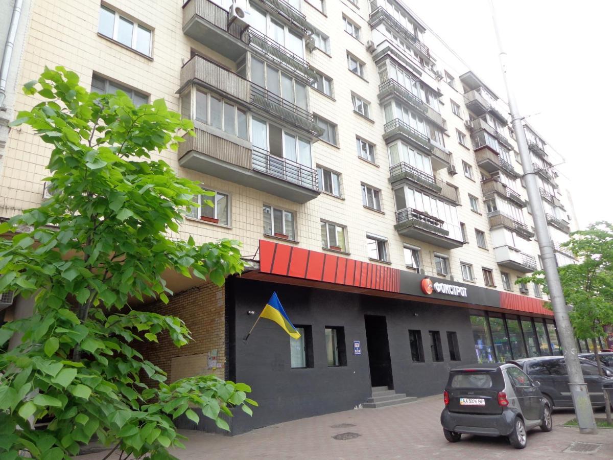 Apartment Olympyska On Velyka Vasylkyvska 45 Kiev Exterior foto
